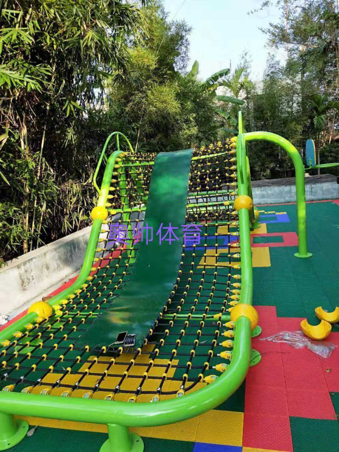 兒童爬網(wǎng)