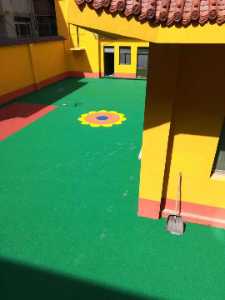 EPDM塑膠跑道，濟南幼兒園施工完成